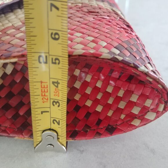 Paper straw woven shoulder baguette bag brown red tan cream buckle front - Picture 13 of 16